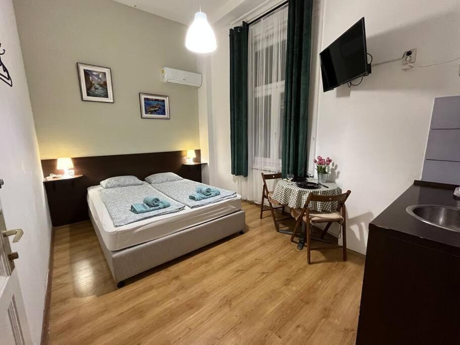 2# Sunflower Cozy Apartment Budapest Exteriör bild