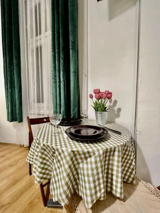 2# Sunflower Cozy Apartment Budapest Exteriör bild