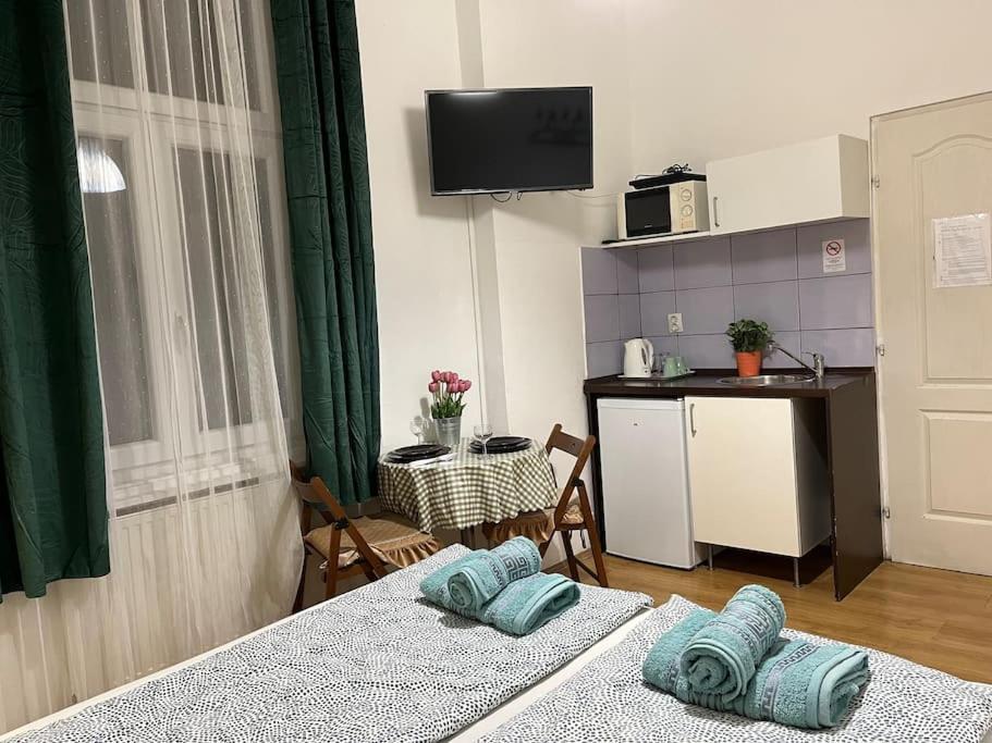 2# Sunflower Cozy Apartment Budapest Exteriör bild